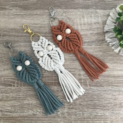 Porte-clés en macramé HIBOU